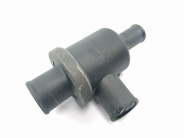 KTM 950 Adventure LC8 [2004] — termostata dzesēšanas ūdens termostata dzesēšanas ķēdes vārsts