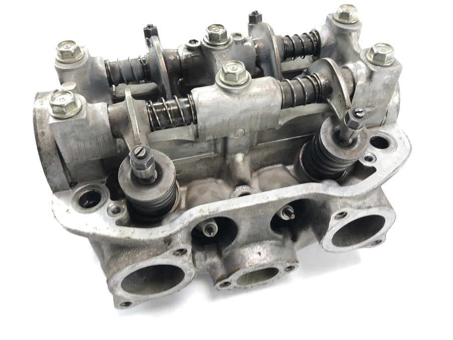 本田GL 1000 Goldwing GL1 [1978]  - 右侧的气缸头