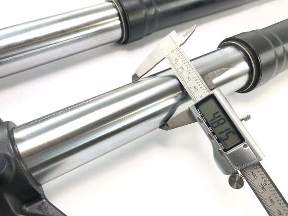 KTM 690 SM Prestige [2007] - Fork Telegabel com eixo