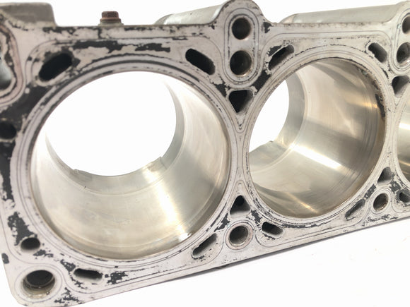 Benelli TNT 1130 [2009] - ピストン付きシリンダー