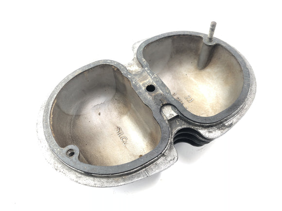 BMW R75/5 [1973] - крышка клапана справа