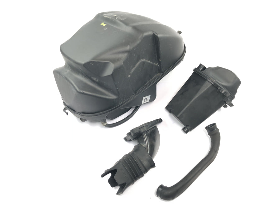 Ducati Multistrada 1200 S Touring [2009] - Skrzynia filtra powietrza, skrzynia dolotowa airbox