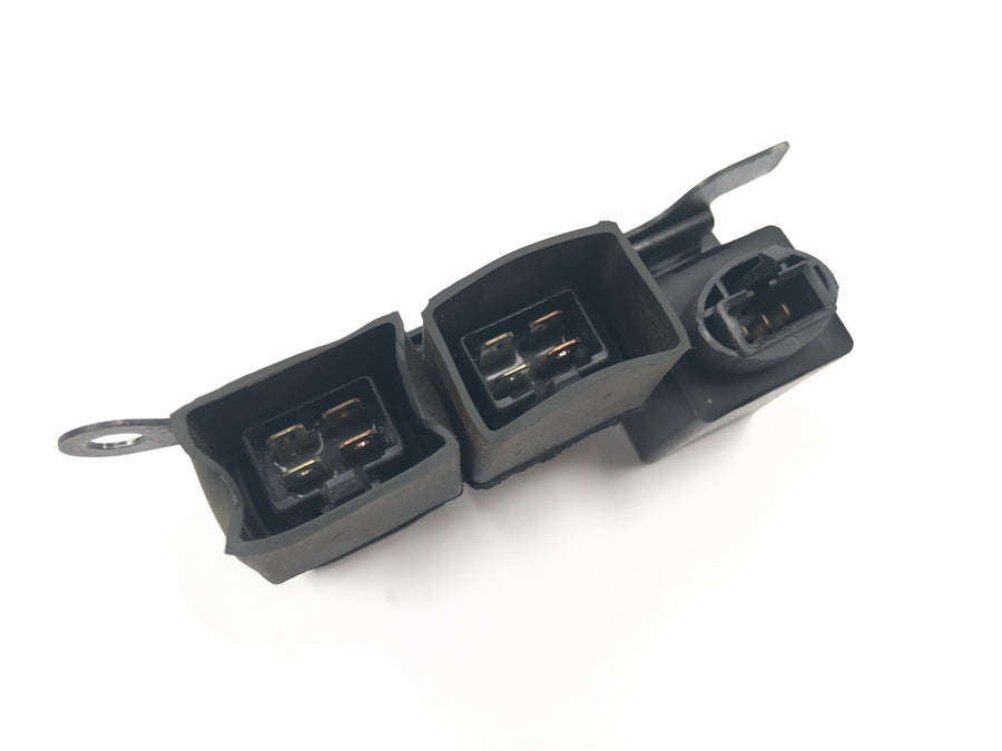 Honda CBR 900 RR Fireblade SC33 [2000] - Partia mieszana przekaźników