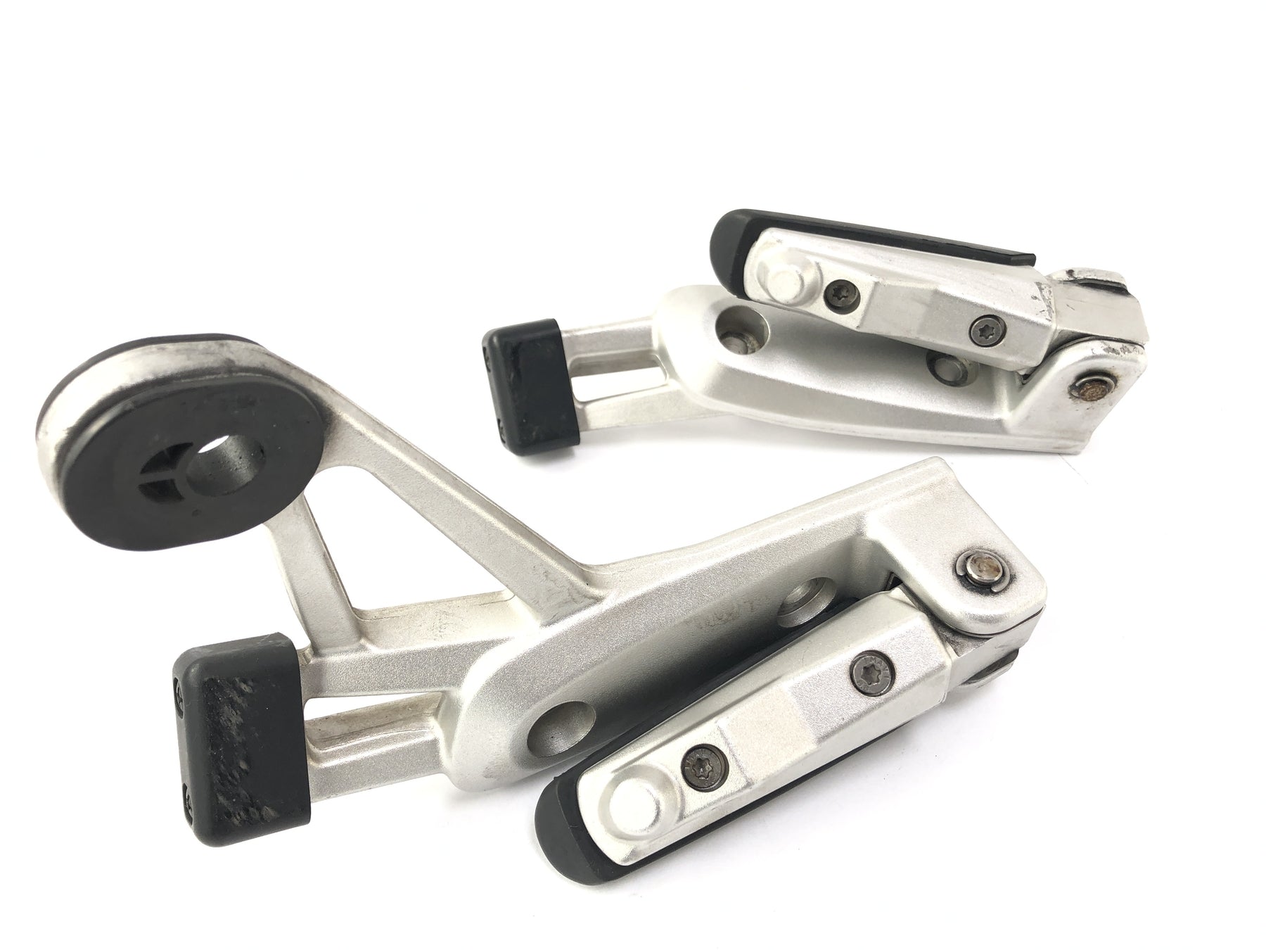 BMW R 1200 R [2007] - Passenger footrests left and right with bracket