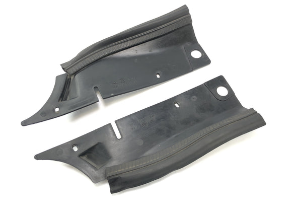 BMW K 1100 LT 100 [1994] - Couper le couvercle latéral à droite droite droite