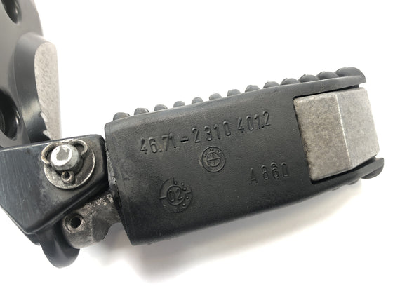 BMW R 1150 GS R21 [2002] - matkustajan jalkatuki oikealla pidikkeellä