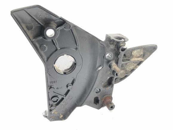 Kawasaki ZR7 ZR750F [1999] - Fußraste Halterung rechts vorne Fahrerfußraste Träger