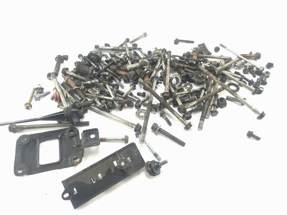 Honda CB 650 RC03 [1981]  - ネジと残留部品が複雑化されています