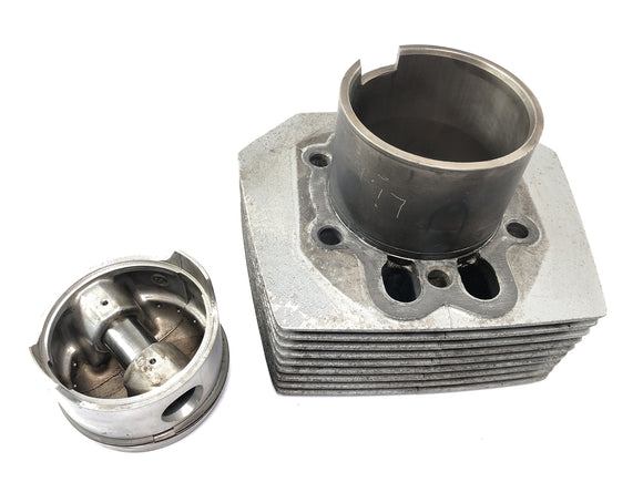 Moto Guzzi California III VY Integrale [1990] - cylindre avec piston à gauche