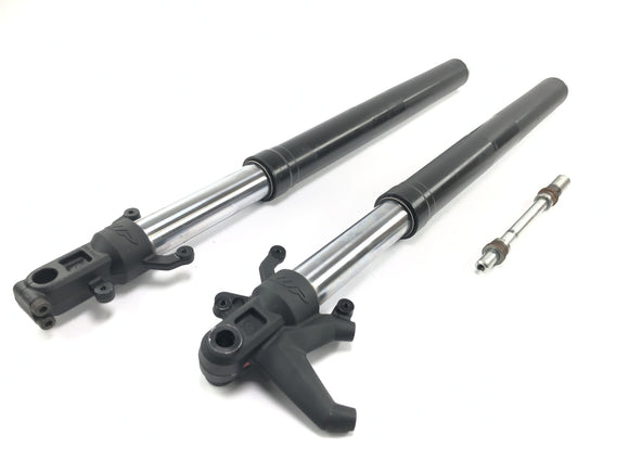 KTM RC 125 [2016] - Haarukka teleskooppihaarukka etuhaarukka akselilla