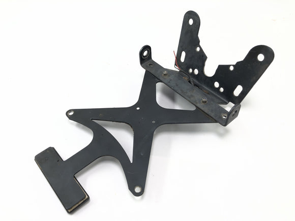 Yamaha YZF R1 RN09 [2003] - Charakterystyka Posilanie uchwytu za sobą