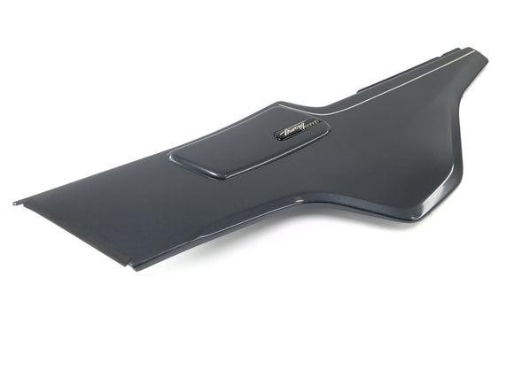 BMW K 1100 LT 100 [1994] - Крышка с боковой облицовками слегка разорванная часть облицовочной части справа