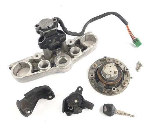 Suzuki Bandit 1200 GV75A [1998] - Kit serrure complet avec té de fourche supérieur et UNE clé