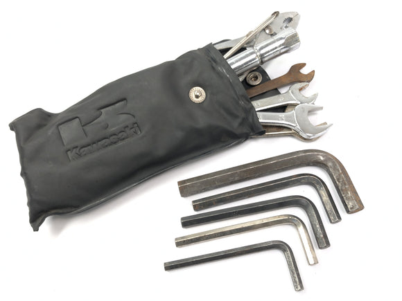 Kawasaki ZX -10 ZXT00B [1990] - Bord tool bag torn on the seam