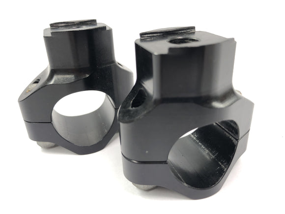 KTM 1050 Adventure [2017] - Styrets terminaler Riser