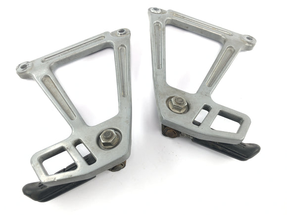 KTM 640 Adventure LC4 [2001] - Pedane passeggero sinistra e destra con supporto per sistema pedana passeggero