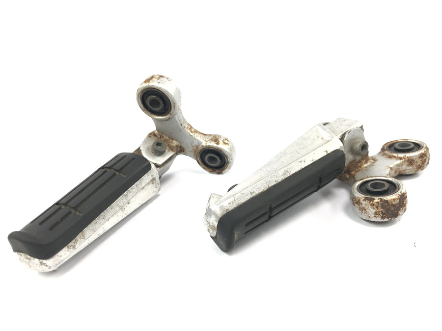 Yamaha GTS 1000 4FV [1997] - Pillion footrests with holder left and right