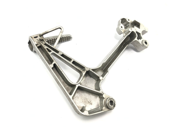 Honda VFR 800 FI RC46 [1999] - Fußraste Soziusfußraste Fußrastenhalter hinten links