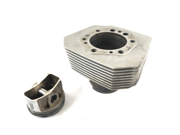 Moto Guzzi California 1100i [1995] - цилиндр с поршнями слева