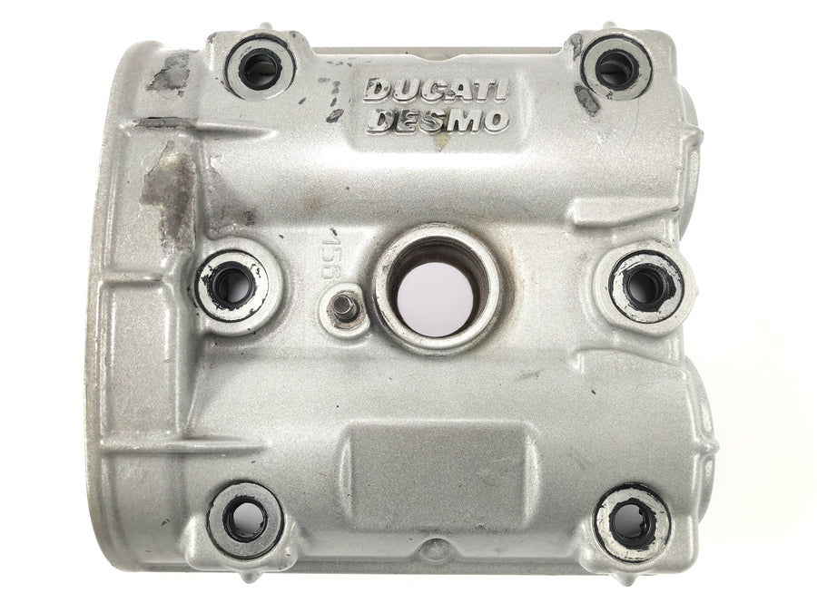 Ducati 999 H4 [2003]  - 背面にあるバルブの蓋