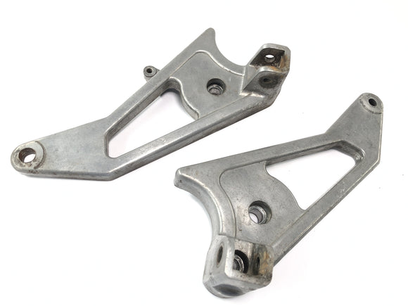 Moto Guzzi California III VY Integrale [1990] - Passagerarfotstödsfäste bak vänster och höger