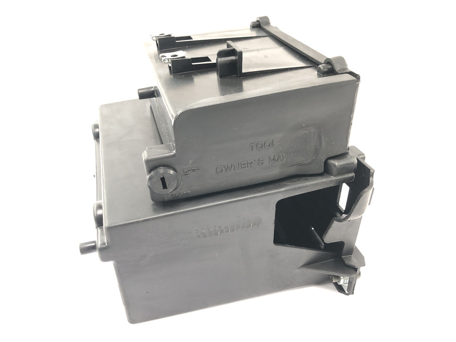 Honda VTX 1800 SC46 [2004] - Batteriekasten Batteriefach Werkzeugfach
