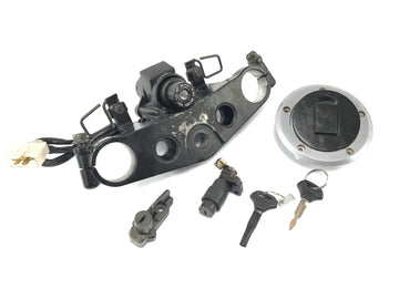 Kawasaki ZRX 1200 S ZRT20A [2002] - Locksmith Lock Lock