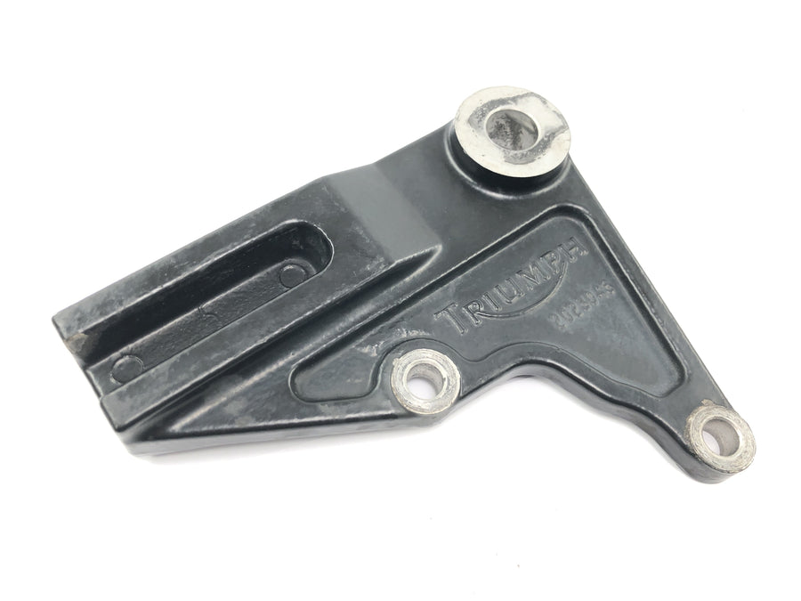 Triumph Bonneville T100 986MF [2012] - Rear brake anchor caliper mount