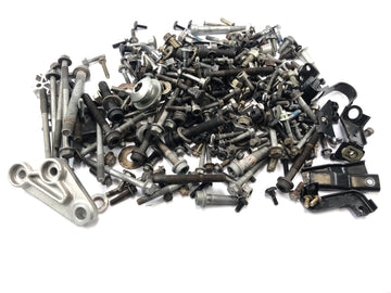 Triumph Daytona 955i T595N [2003] - набор гайки с крепежными винтами