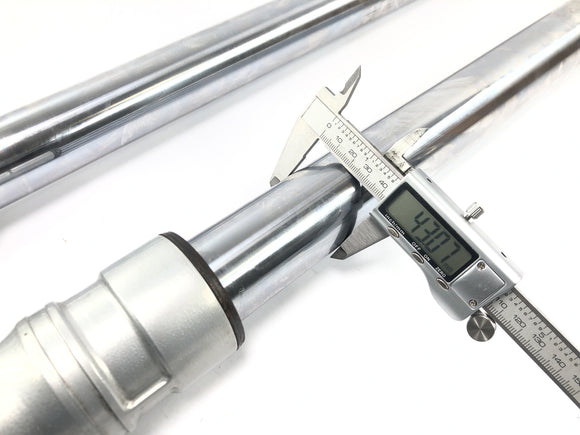 Triumph Tiger 900 T400 [1998] - Teleskooppihaarukka akselilla