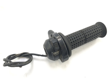 ヤマハXT 500 1U6 [1981]  - ガスハンドルで右側のハンドルバースイッチ