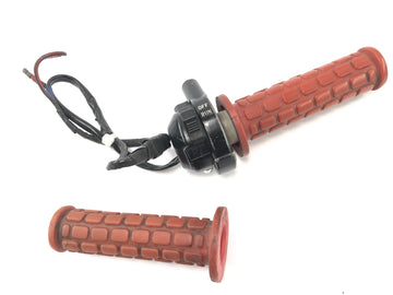 Yamaha XT 600 43F [1985] - Řistraci správcovny pravé řídítek Plyn Plyn Rukojeť s rukojetí