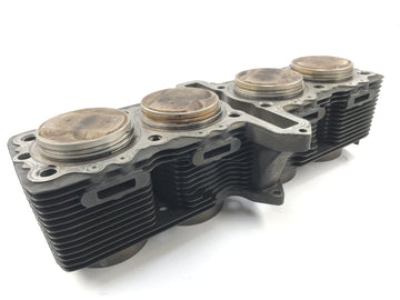 Suzuki GSX R 1100 GV73B [1990] - Cilinder met zuigers