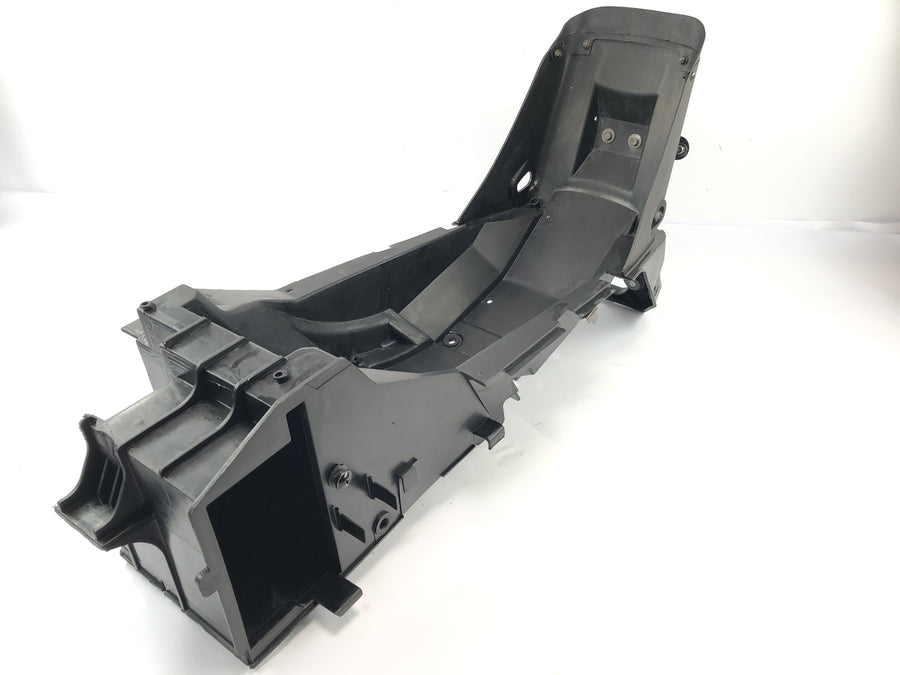 Kawasaki GPZ 1100 ZXT10E [1997] - fender behind protective sheet Fender carrier holder