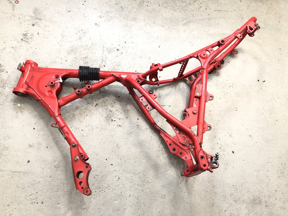 Yamaha XT 600 Z Ténéré 55W [1986] - рама с бумагами