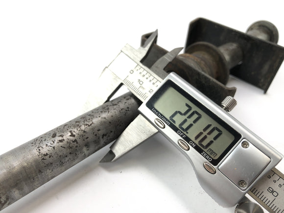 Kawasaki ZR7 ZR750F [1999] - Hinterachse Steckachse