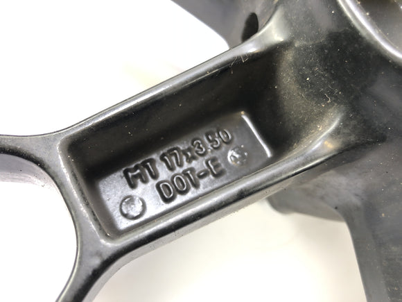 Aprilia RSV4 1000 [2010] - El borde de la rueda delantera en el frente