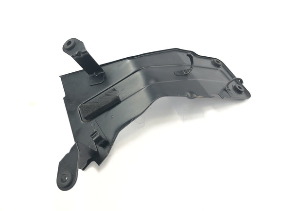 Suzuki Intruder VL 1500 AL [2000] - Tankaufnahme Tankhalter Hitzeschutz