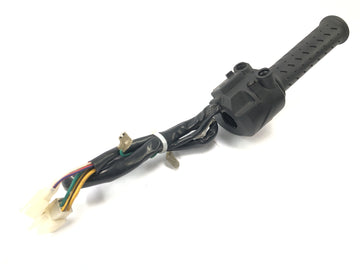 Aprilia RST 1000 Futura [2002] - Stuurfittingstandschakelaar aan de rechterkant met een greepgreep roterende handgreep - 0