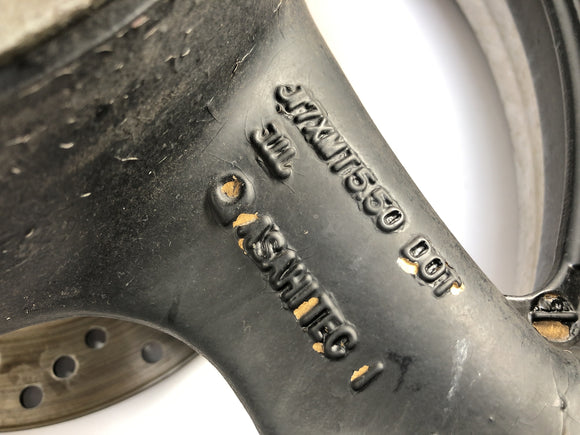 Suzuki GSX R 1100 GV73B [1990] - Baghjulhjulsfunktion bagpå med bremseskive og kædehjul