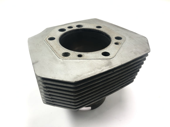 Moto Guzzi California 1100 EV KD [1998] - 右側にピストン付きシリンダー