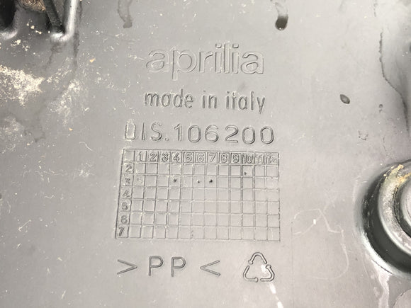 Aprilia RSV 1000 R [2004] - Batteriekasten Unterboden Verkleidung Heckunterbau