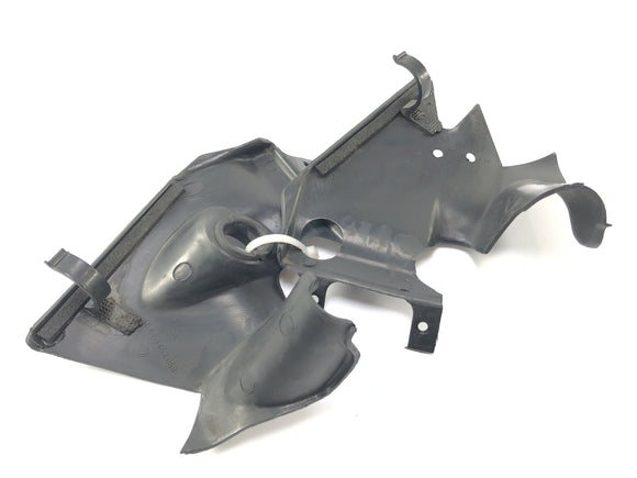 BMW K 100 RT [1988] - Oplášťování interiéru vlevo a vpravo