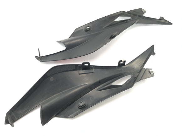 SWM SM 125 R [2018] - Cladage de revêtement latérale revêtement à gauche et à droite