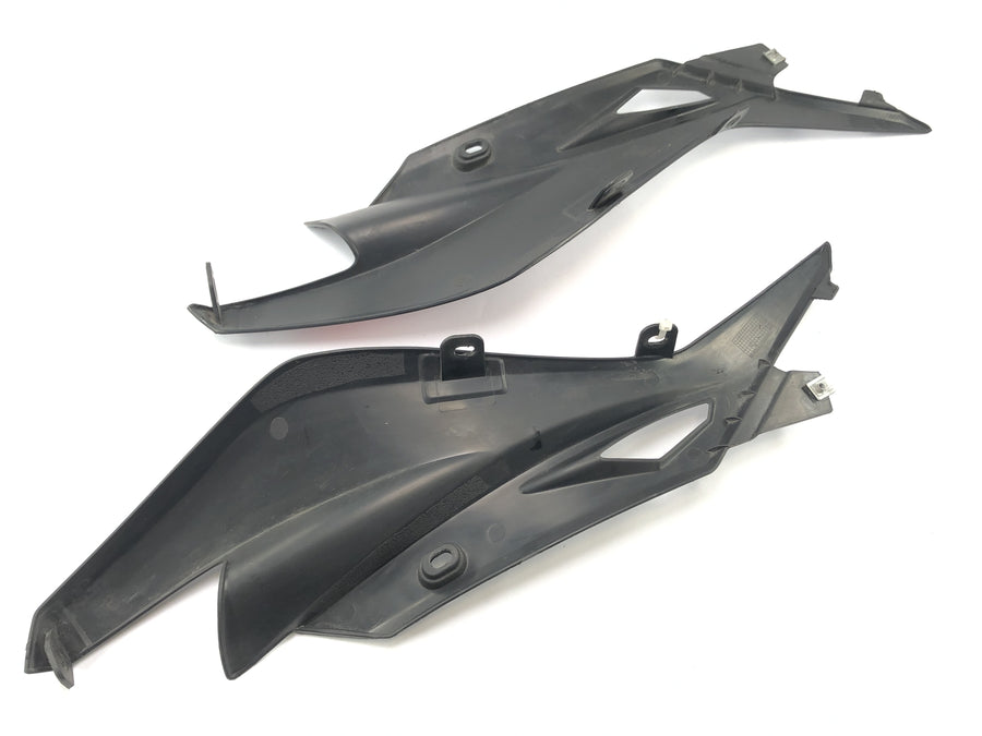 SWM SM 125 R [2018] - Seitenverkleidung Tankverkleidung Links und Rechts