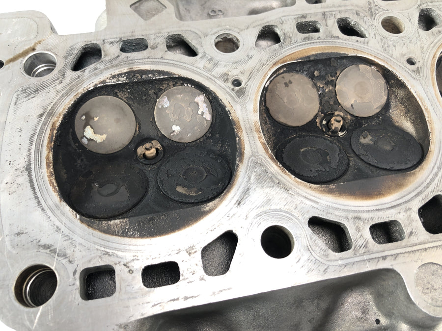 BMW K 1100 RS [1991] - Клапан головки цилиндров