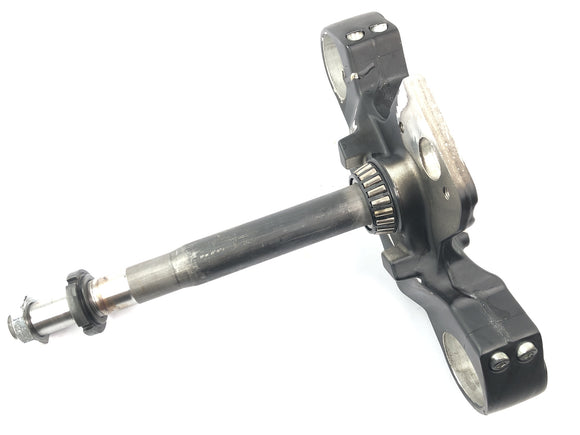 Suzuki VZ 1500 WVCU [2011] - Головка управления вилкой моста нижняя вилка моста