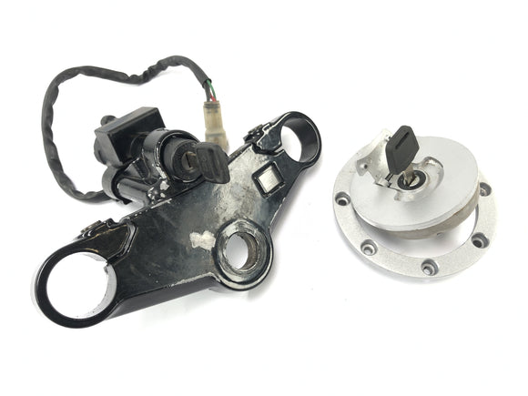 Honda NSR 125 JC22 [1998] - Fork Bridge överst med tändlåsetankskyddslås med Key