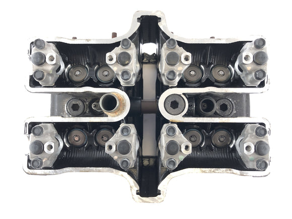 Yamaha v Max 1200 2We [1996]  - 后部的圆柱体头