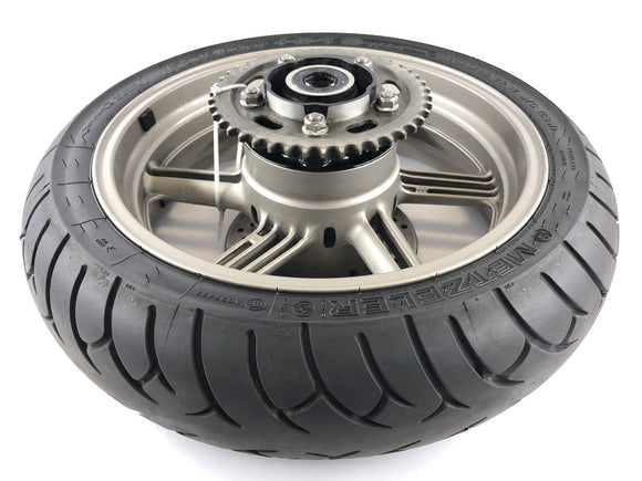 Honda CBF 1000 A SC58 [2006] - Rim de roue arrière à l'arrière avec roue de chaîne